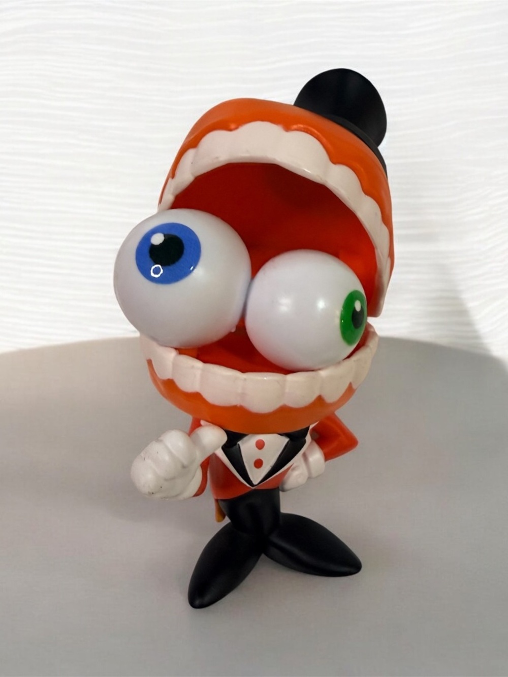 The Amazing Digital Circus Caine Figure Moose Toys 2024
